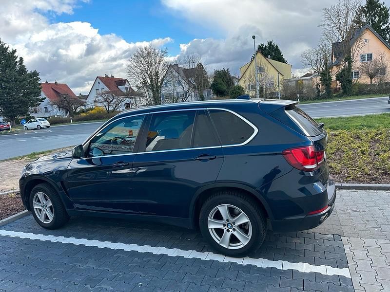 Gebraucht BMW X5 258 PS (189 kW) 2016 Blau SUV