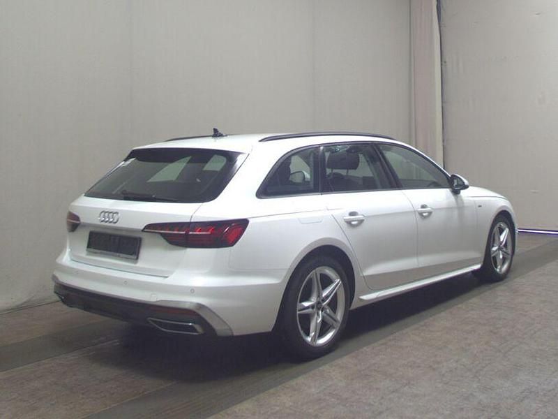 Gebraucht Audi A4 S-Line 204 PS (150 kW) 2022 Weiss Kombi