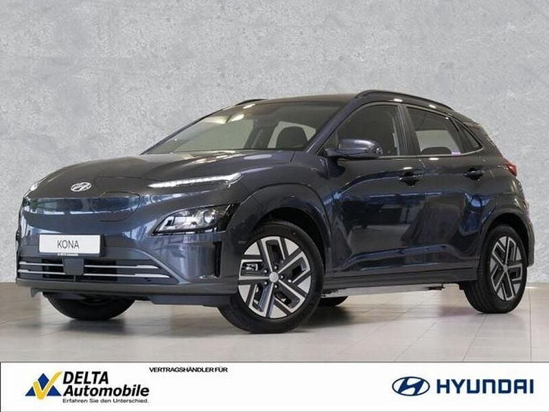 Gebraucht Hyundai Kona Select 100 kW (136 PS) 2022 Dark knight / mic SUV