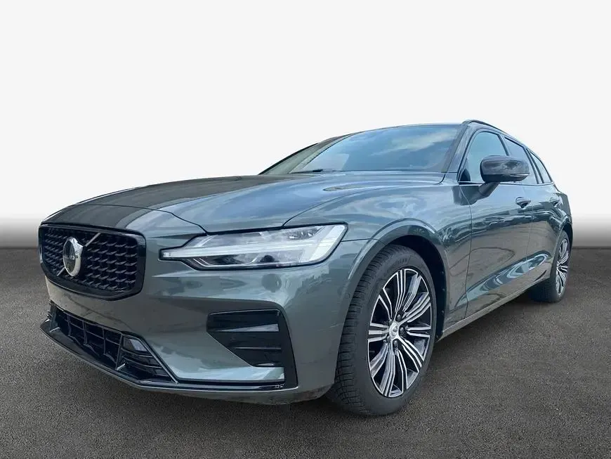 Gebraucht Volvo V60 Plus 197 PS (144 kW) 2025 Forest lake metallic Kombi