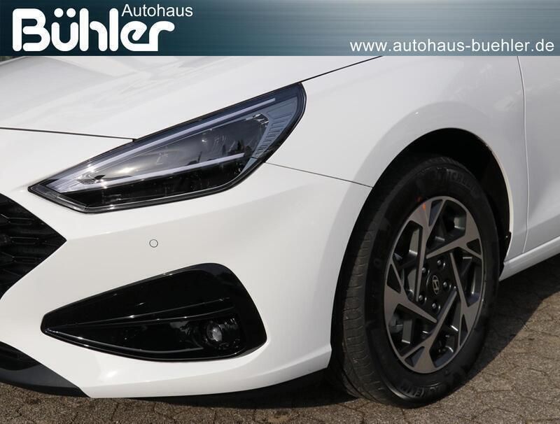 Gebraucht Hyundai i30 Trend 97 PS (71 kW) 2024 Atlas white uni Limousine