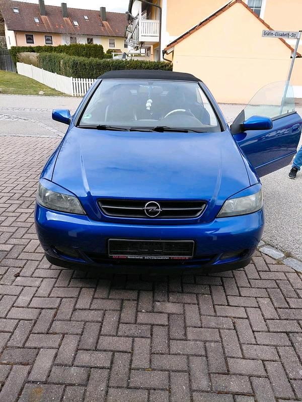 Gebraucht Opel Astra Cabriolet 147 PS (108 kW) 2004 Blau Cabrio