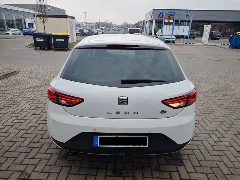 Gebraucht Seat Leon FR 150 PS (110 kW) 2016 Weiß Limousine