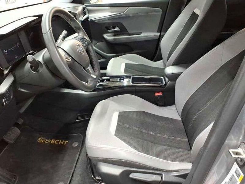 Gebraucht Opel Mokka-e Elegance 100 kW (136 PS) 2023 Quarz silber metallic SUV