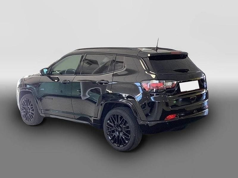 Second-hand Jeep Compass 131 CP (96 kW) 2024 Negru SUV