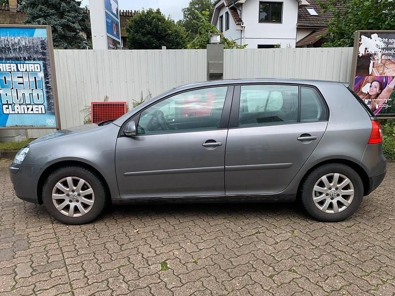 Gebraucht VW Golf V 116 PS (85 kW) 2005 Grau Kleinwagen