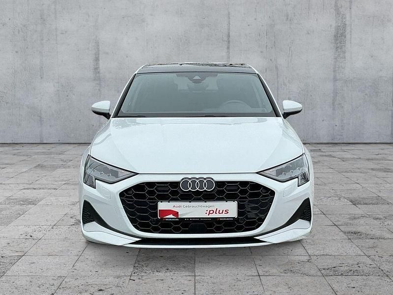 Gebraucht Audi A3 Advanced 116 PS (85 kW) 2025 Gletscherweiß metallic Limousine