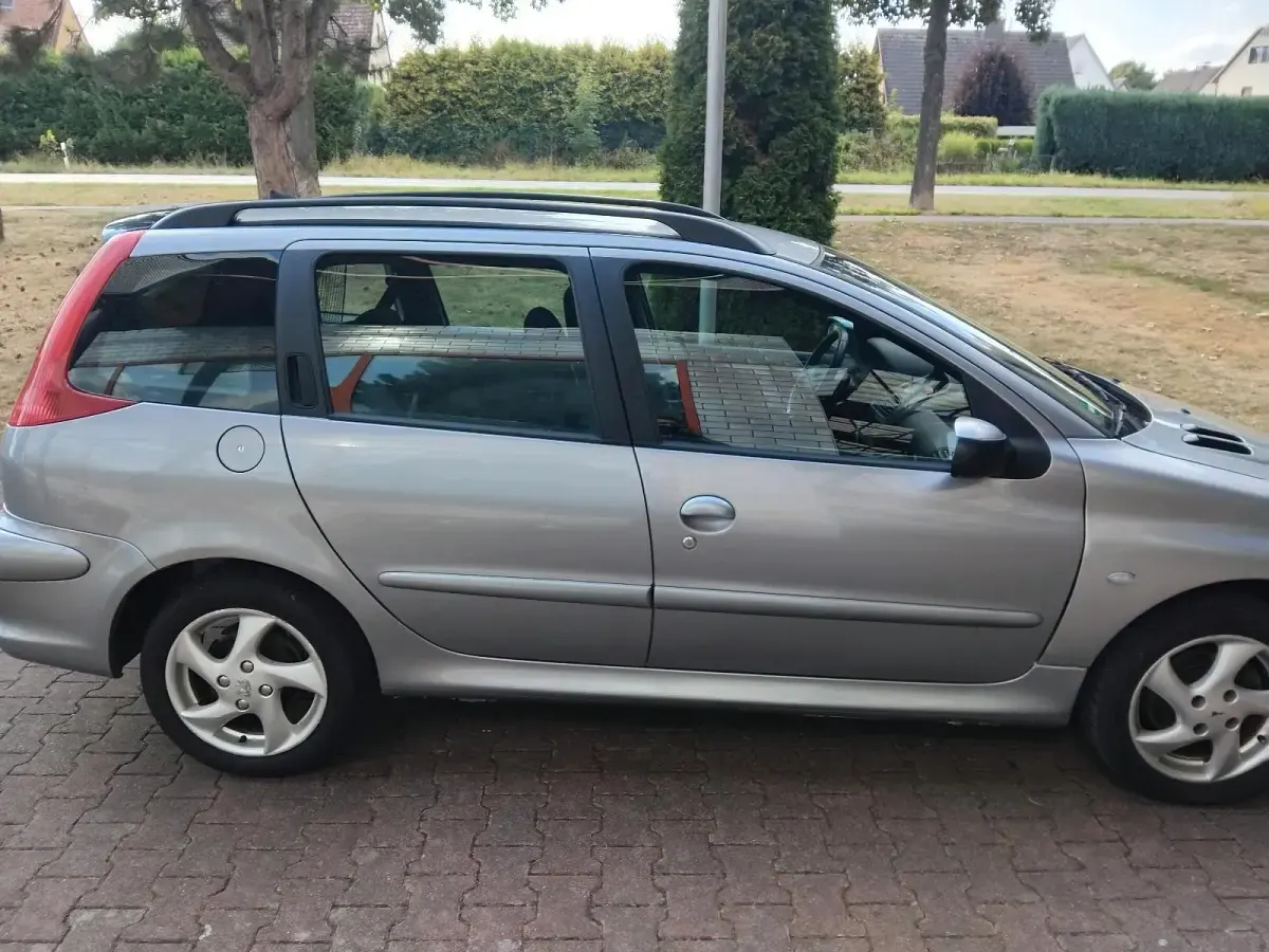 Gebraucht Peugeot 206 80 PS (58 kW) 2003 Silber Kombi