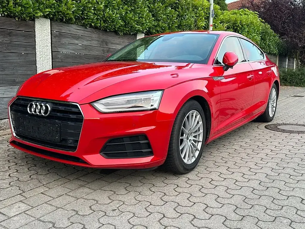Gebraucht Audi A5 Sportback Sport 190 PS (139 kW) 2017 Rot Kleinwagen