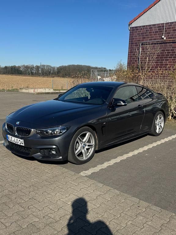 Grau Gebraucht 2019 BMW 420 M Sport Coupé | 22.999 € (Fairer Preis) - Bild 1/4