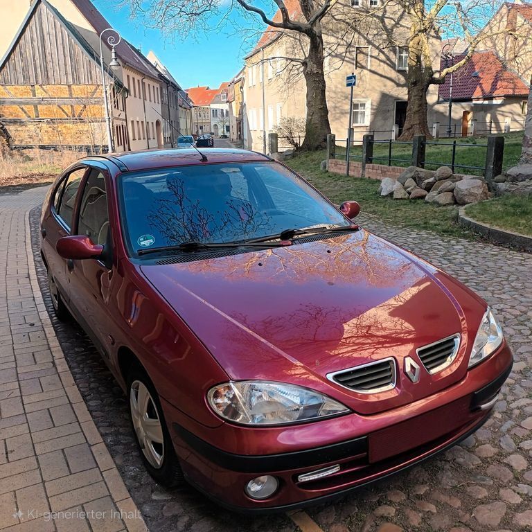 Rot Gebraucht 2001 Renault Mégane Limousine | 1.000 € (Guter Preis) - Bild 1/4