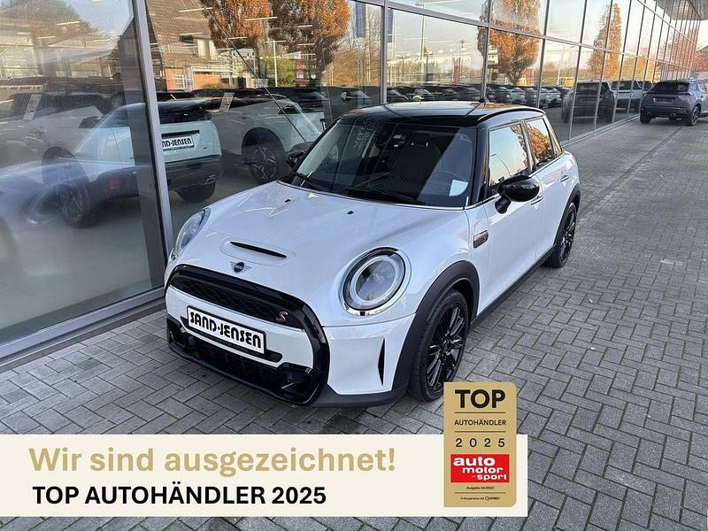 Nanuq white Gebraucht 2024 Mini Cooper S Classic Kleinwagen | 27.995 € (Fairer Preis) - Bild 1/4
