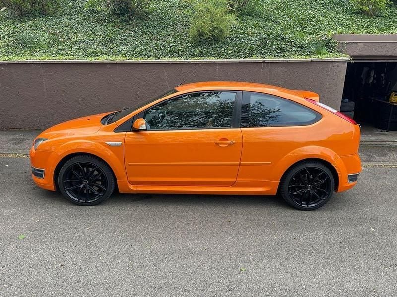 Gebraucht Ford Focus ST 226 PS (166 kW) 2006 Orange Limousine
