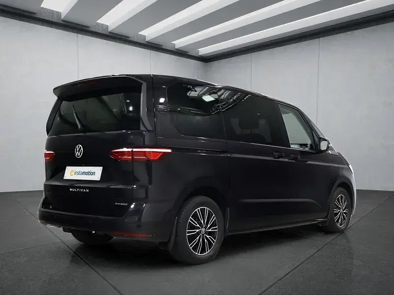 Gebraucht VW Multivan 218 PS (160 kW) 2023 Schwarz Van / Kleinbus
