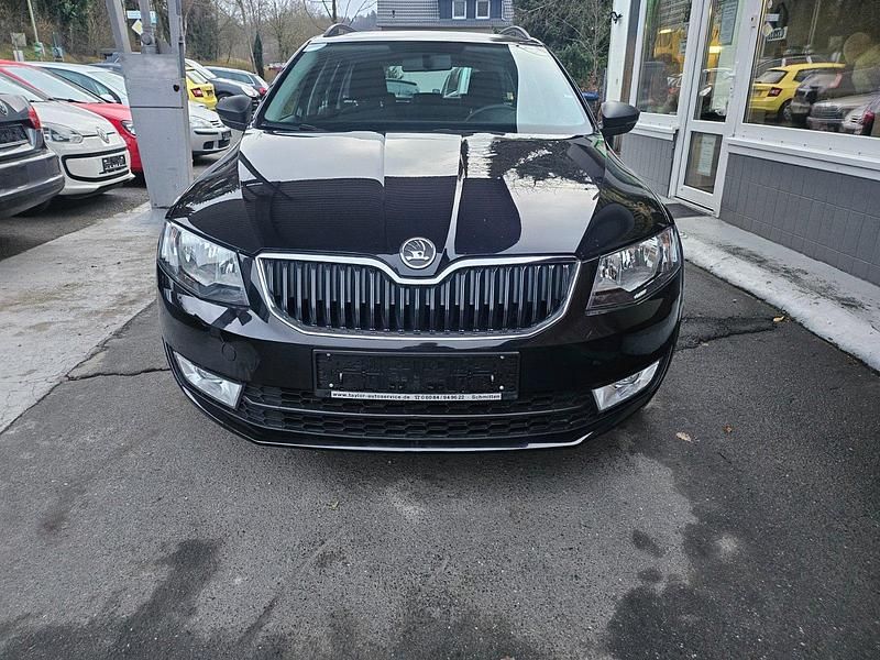 Gebraucht Skoda Octavia 105 PS (77 kW) 2014 Schwarz Kleinwagen