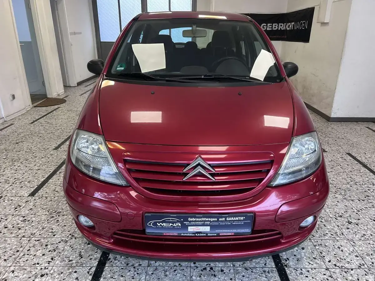 Usata Citroën C3 Tonic 60 CV (44 kW) 2003 Rosso Utilitaria