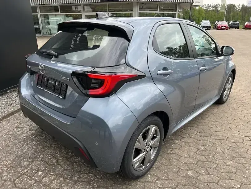 Neu Mazda 2 Exclusive-Line 116 PS (85 kW) 2026 Sky grey Kleinwagen
