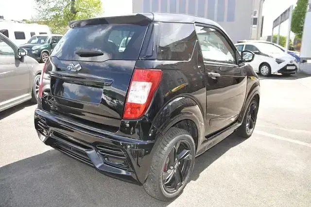 Gebraucht Ligier JS50 121 PS (88 kW) 2024 Schwarz Kleinwagen