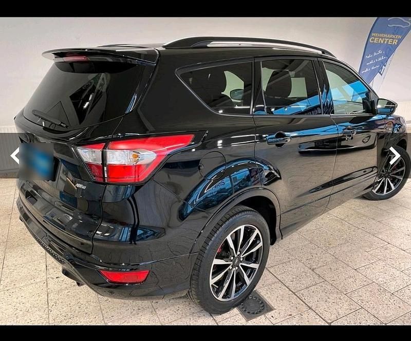 Gebraucht Ford Kuga ST 179 PS (131 kW) 2019 Schwarz SUV