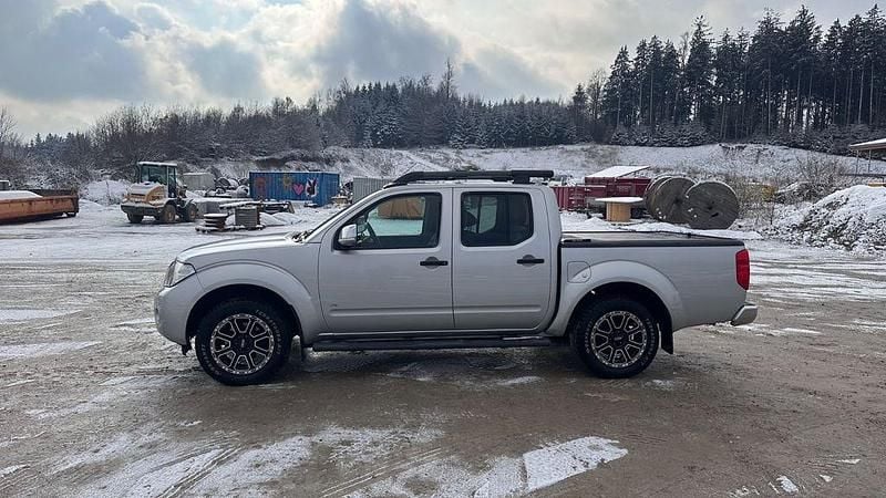 Gebraucht Nissan Navara 231 PS (169 kW) 2015 Silber Abholung