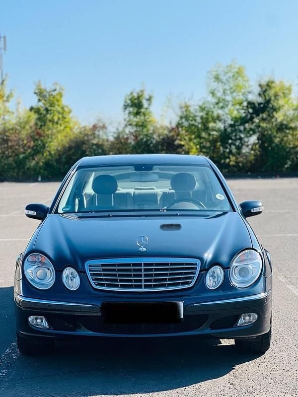 Gebraucht Mercedes E320 Elegance 224 PS (164 kW) 2003 Blau Limousine