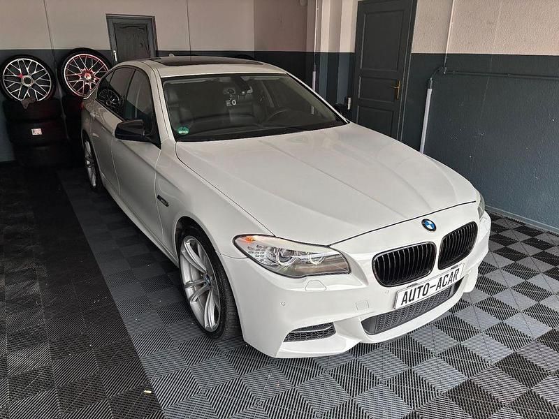 Weiß Gebraucht 2011 BMW 525 M Sport Limousine | 10.990 € (Etwas zu teuer) - Bild 1/4