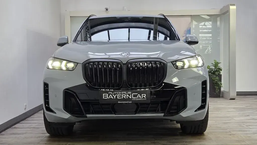 Gebraucht BMW X5 M Sport 298 PS (219 kW) 2025 (0c4p) brooklyngrau SUV