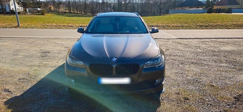 Gebraucht BMW 525 Shadowline 204 PS (150 kW) 2011 Kombi