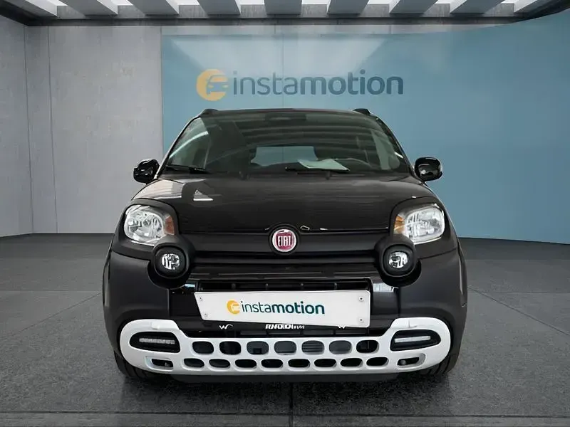 Neu Fiat Panda Cross Cross 65 PS (47 kW) 2026 Schwarz Kleinwagen