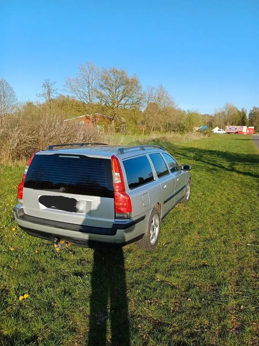 Używany Volvo V70 140 KM (102 kW) 2002 Srebrny Kombi