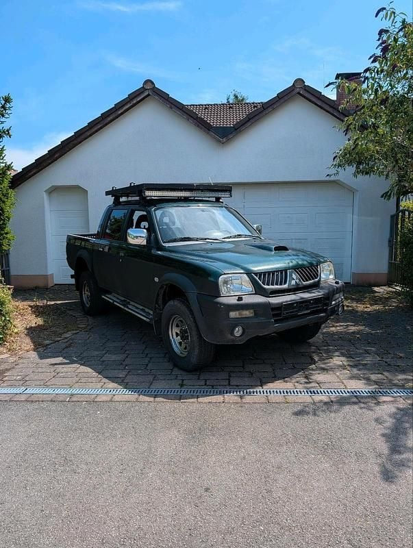 Grün Gebraucht 2006 Mitsubishi L200 Abholung | 5.500 € - Bild 1/4