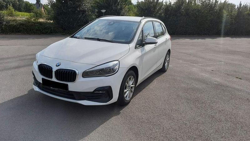 Weiß Gebraucht 2019 BMW 216 Active Tourer Advantage Van / Kleinbus | 16.000 € (Superpreis) - Bild 1/4