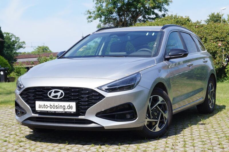 Silber Neu 2025 Hyundai i30 Kombi | 20.990 € (Superpreis) - Bild 1/4
