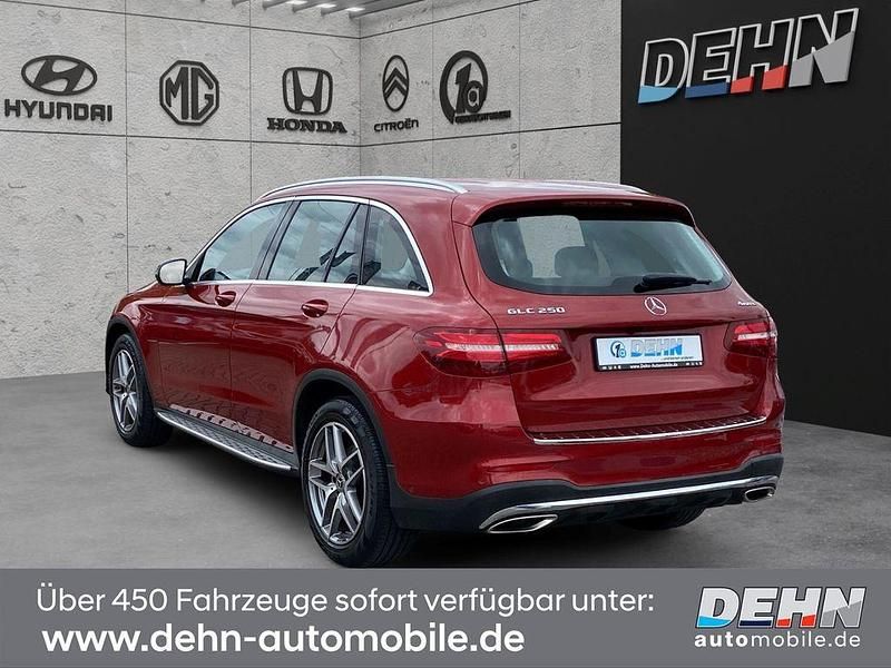 Gebraucht Mercedes GLC250 AMG line 211 PS (155 kW) 2019 Hyazinthrot  metalliclack SUV