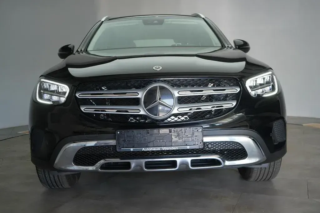 Gebraucht Mercedes GLC300e 320 PS (235 kW) 2022 Schwarz SUV