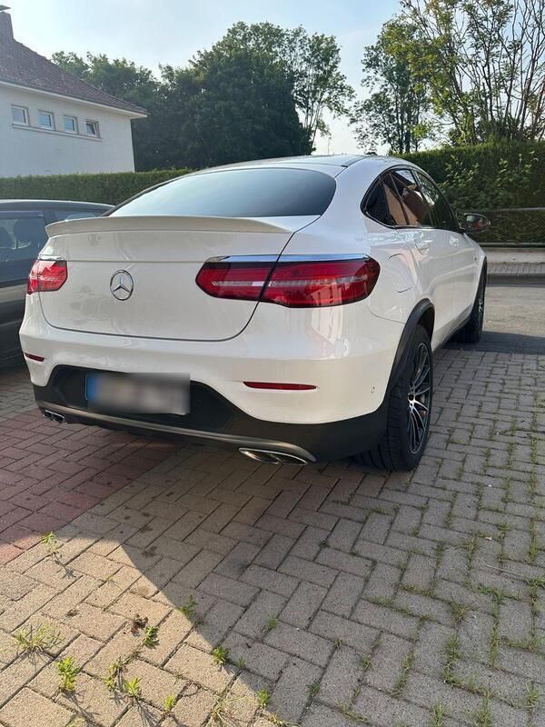 Weiß Gebraucht 2017 Mercedes GLC43 AMG AMG Coupé | 35.500 € (Guter Preis) - Bild 1/4