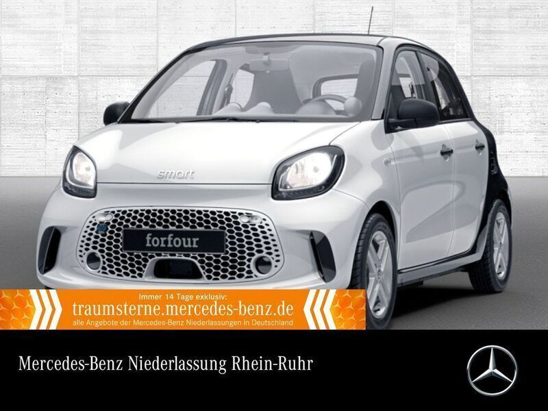Weiß Gebraucht 2022 Smart ForFour Electric Drive Limousine | 9.990 € (Fairer Preis) - Bild 1/3