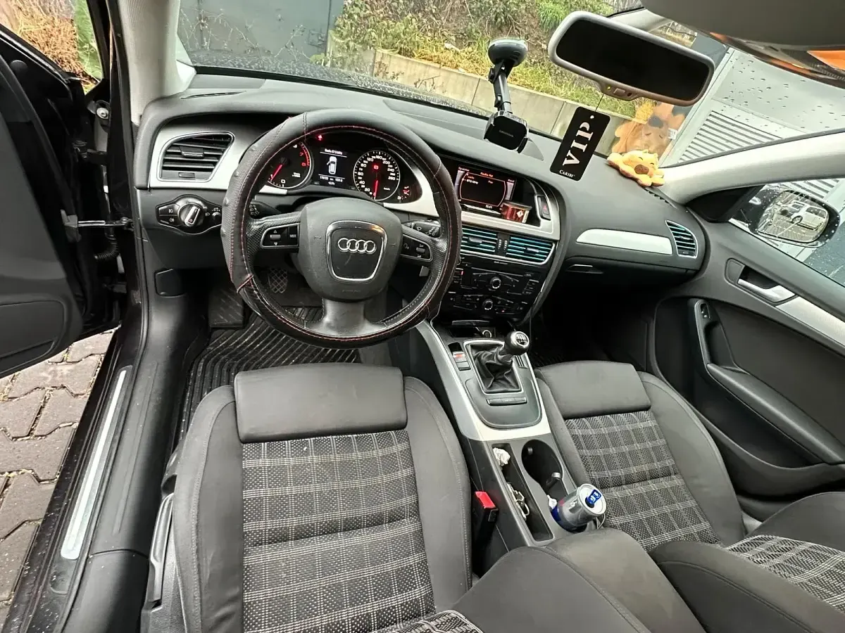 Gebraucht Audi A4 160 PS (117 kW) 2010 Grau Kombi
