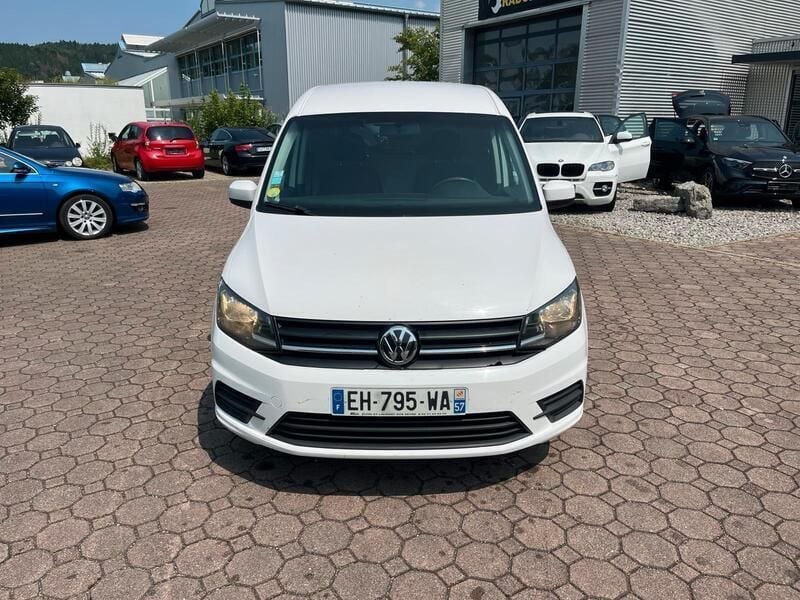 Weiß Gebraucht 2017 VW Caddy Van / Kleinbus | 9.990 € (Etwas zu teuer) - Bild 1/4