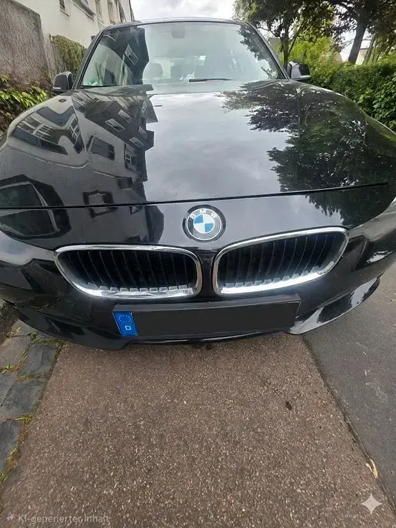 Gebraucht BMW 318 Sport Line 143 PS (105 kW) 2013 Schwarz Limousine