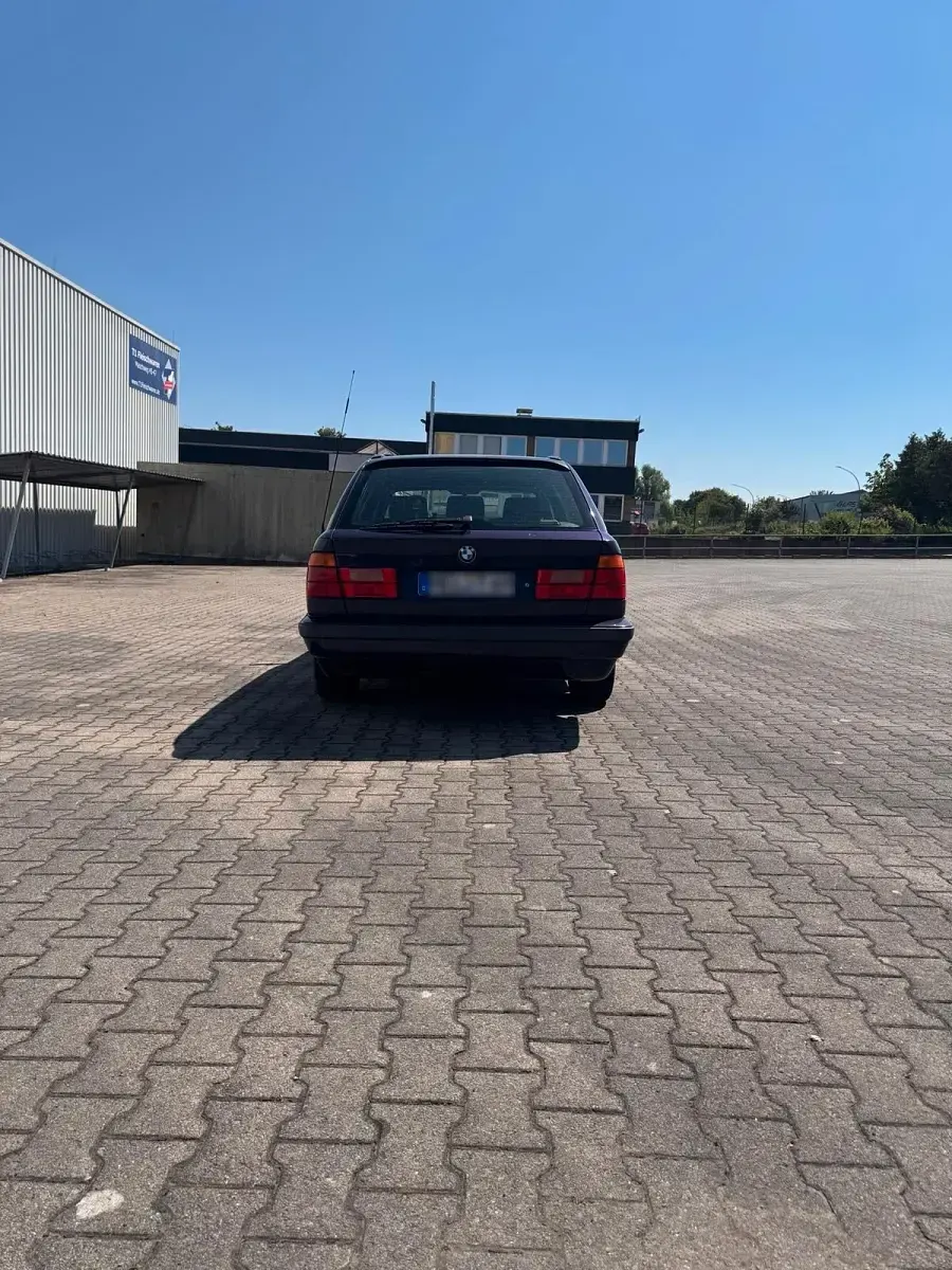 Gebraucht BMW 518 Basis 115 PS (84 kW) 1996 Violet Kombi