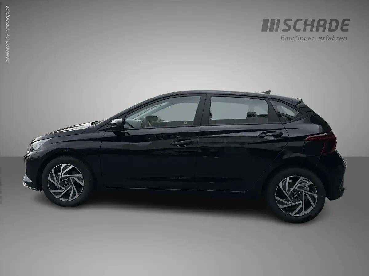 Gebraucht Hyundai i20 Trend 101 PS (74 kW) 2025 Schwarz Limousine