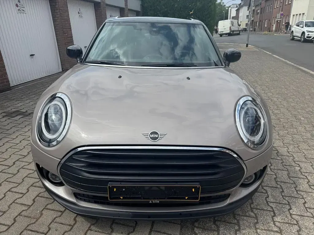 Gebraucht Mini Cooper D Clubman Classic 150 PS (110 kW) 2022 Roof top grey Kombi