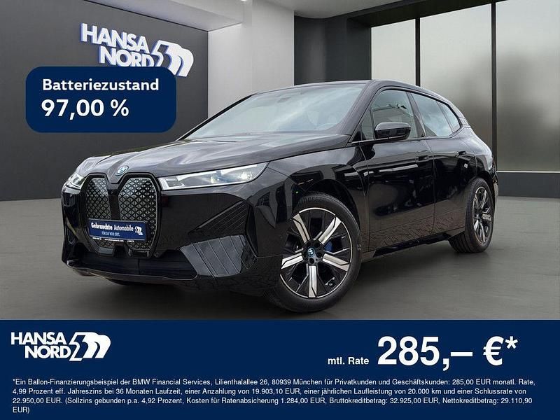 Schwarz / saphirschwarz (metallic) Gebraucht 2022 BMW iX Sport Line SUV | 47.730 € (Guter Preis) - Bild 1/4