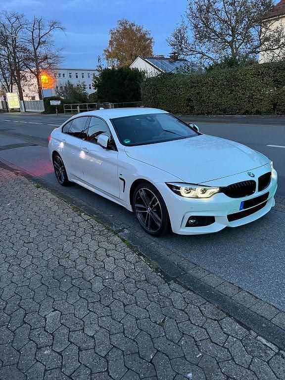 Weiß Gebraucht 2017 BMW 420 Gran Coupé M Sport Coupé | 23.800 € (Fairer Preis) - Bild 1/4