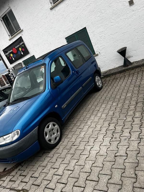 Gebraucht Citroën Berlingo 75 PS (55 kW) 2009 Blau Van / Kleinbus