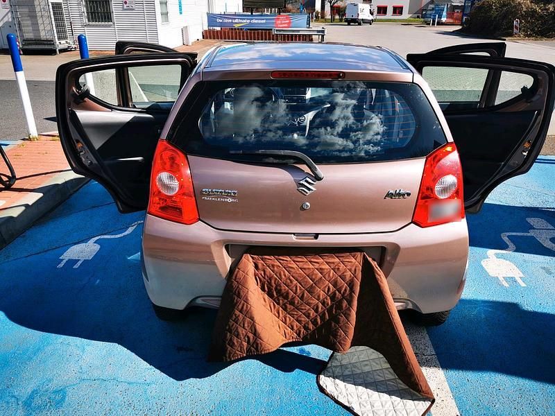 Gebraucht Suzuki Alto 68 PS (50 kW) 2009 Andere farben Kleinwagen