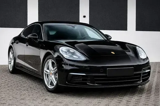 Gebraucht Porsche Panamera 4S 422 PS (310 kW) 2017 Schwarz Kleinwagen