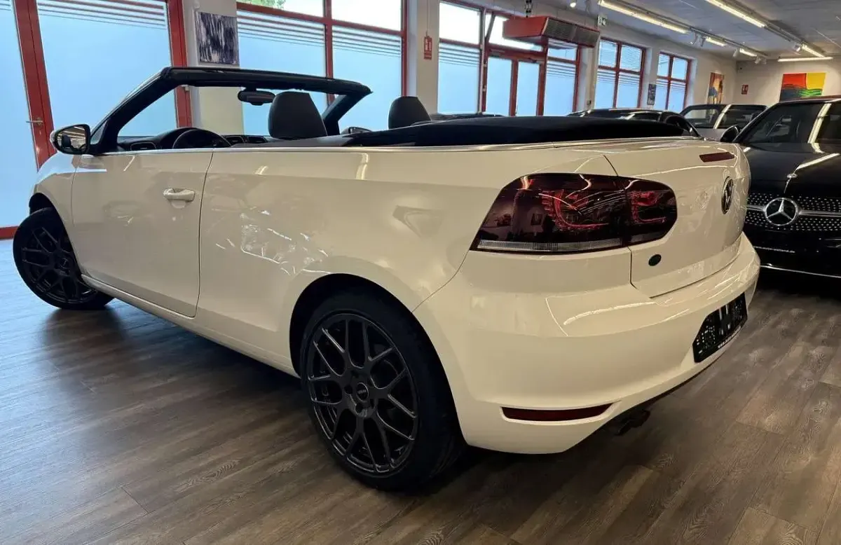 Gebraucht VW Golf Cabriolet Exclusive 122 PS (89 kW) 2013 Weiß Cabrio