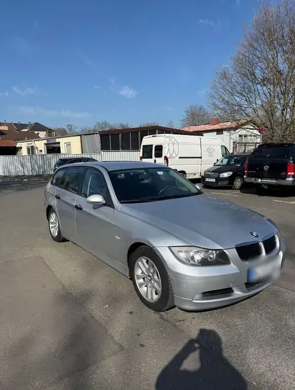 Używany BMW 320 163 KM (119 kW) 2006 Szary Kombi